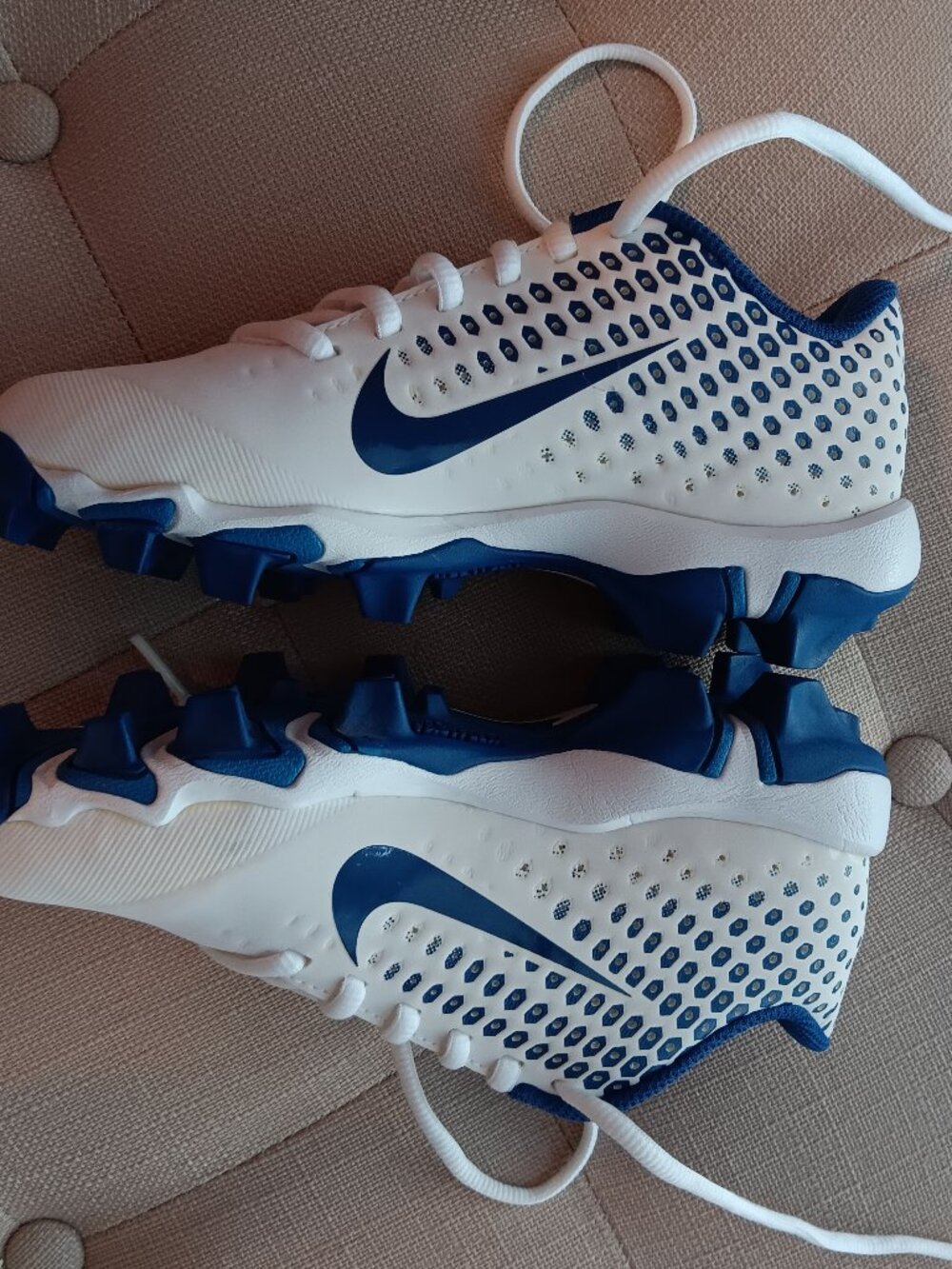 Nike Vapor Fastflex Cleats / Sports / Kids size 1 / Brand new